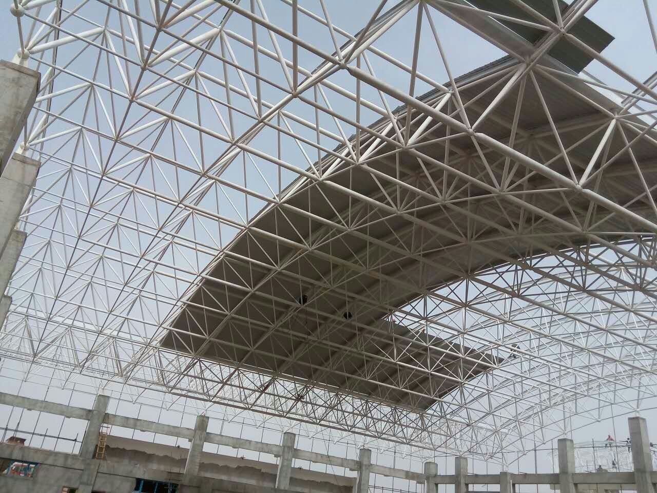 調(diào)兵山青島一汽網(wǎng)架